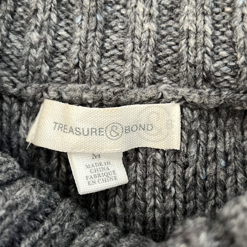 Treasure & Bond sweater size medium - Picture 3 of 4